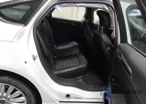 2013 Ford Fusion Hybrid Se из США, поврежденный, VIN 3FA6P0LUXDR169782